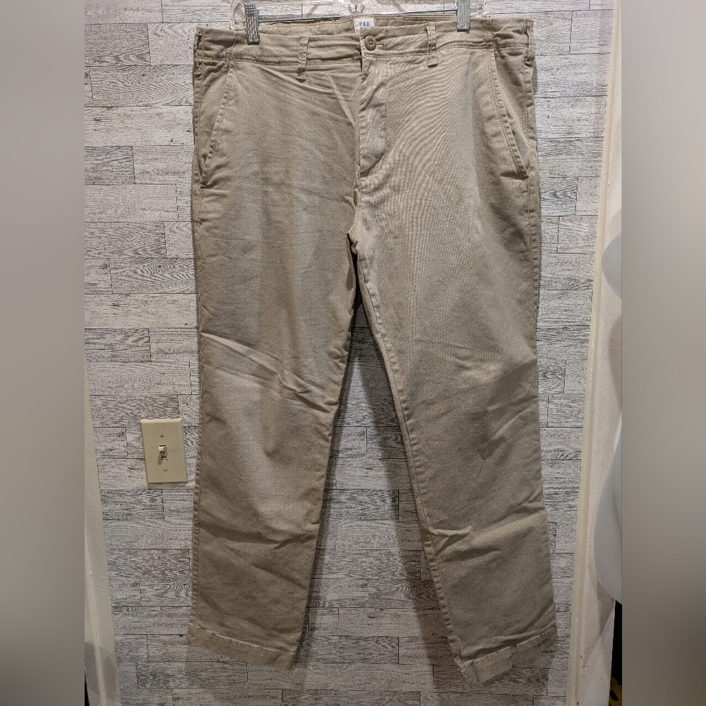 GAP Men's Beige Chinos Size 36x30 Chino